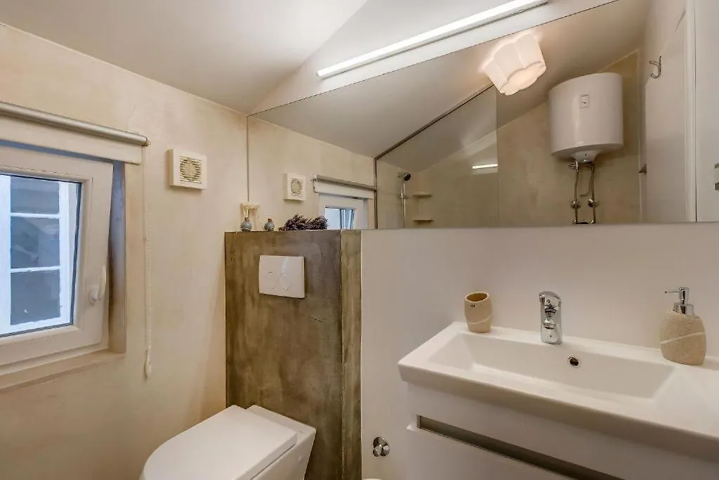 Laguna Nerezine Apartment